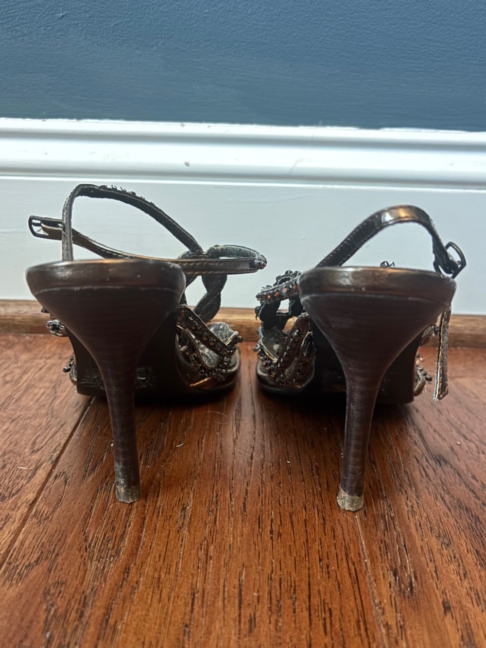 Bronze Two Lips Sandals with Rhinestone Embellishment - Picture 4 of 6